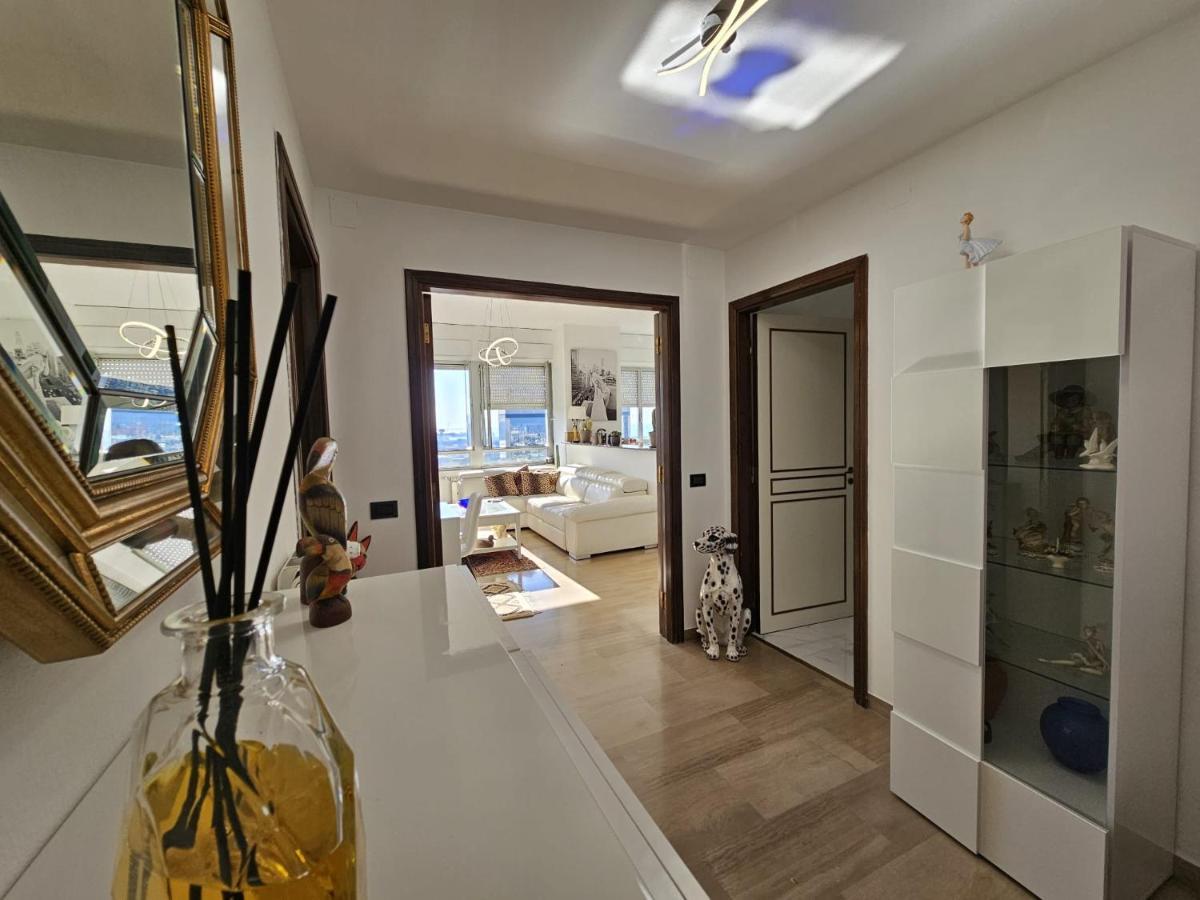 La Finestra Sul Porto Apartamento Génova Exterior foto